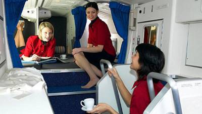 В Сети появились фото секретных комнат в самолете для отдыха пилотов и стюардесс