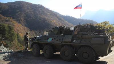 В Кремле призвали не путать миссию миротворцев в Карабахе с работой гумцентра