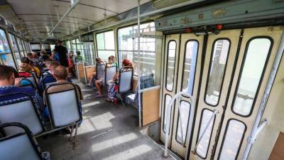 В Одессе пассажирке трамвая пожелали смерти за разговор на русском языке — видео