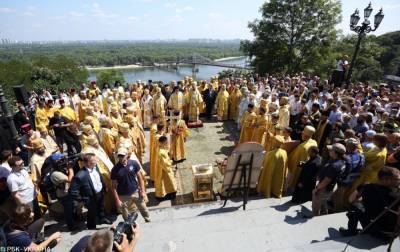 Количество верующих Православной церкви Украины за год выросло в 1,5 раза