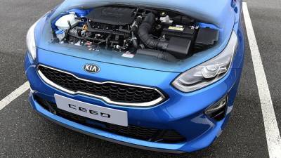 Kia выпустила модель Ceed с гибридными двигателями