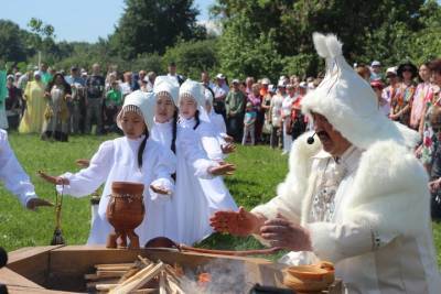 В Якутии празднуют день древнего эпоса Олонхо
