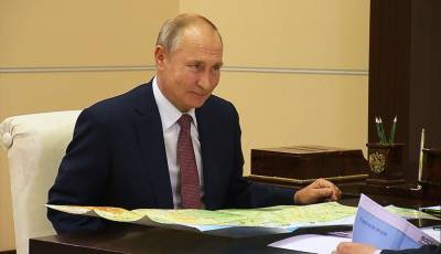 Сечин поблагодарил Путина за поддержку проекта "Восток Ойл"