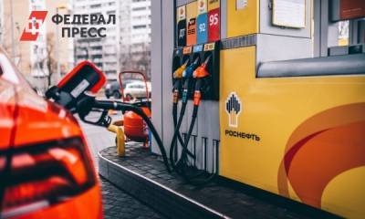 «Роснефть» и «Яндекс» запускают сервис доставки еды в автомобиль на АЗС