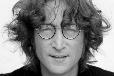 На аукцион выставили пластинку Леннона, которую он собственноручно подписал своему убийце