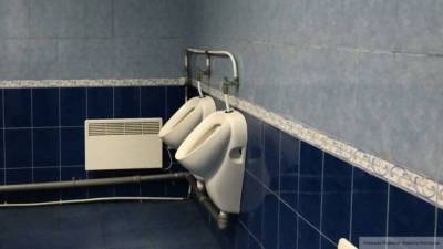 Педагог в Петербурге жестко обругала школьника за просьбу сходить в туалет