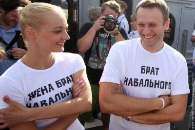 Российские СМИ купились на фейк о жене Навального