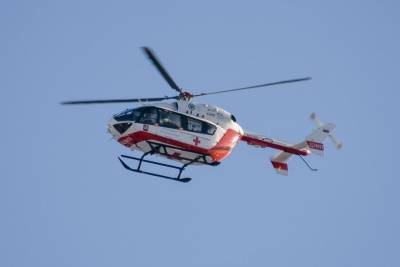 Санитарный вертолет доставил мужчину с инфарктом из ТиНАО в больницу