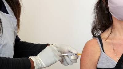 COVID-19: граждане ЕС могут быть вакцинированы уже в декабре, - президент Еврокомиссии