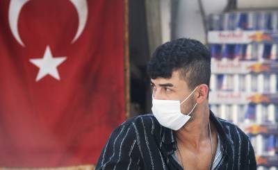 Турцию накрыла третья волна коронавируса