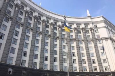"Карантин выходного дня": С Кабмина хотят взыскать 500 тыс. гривен морального вреда - vkcyprus.com - Украина