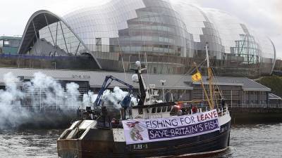 Брюссель и Лондон спорят о рыболовстве на торговых переговорах