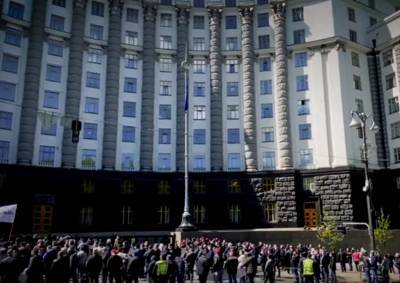 Программа поддержки на карантине: украинцы выдохнули - что предлагают в Кабмине