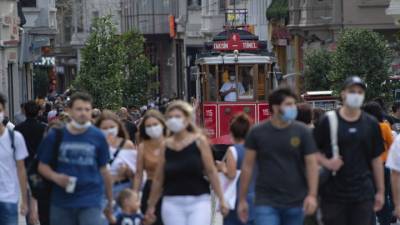 В Турции заявили о третьем пике коронавируса