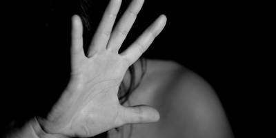 «Проблема остро нуждается в решении». В Украине из-за пандемии вырос уровень домашнего насилия — Венедиктова