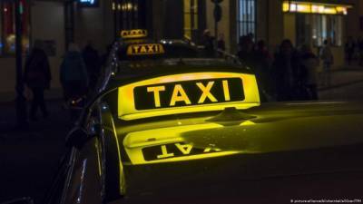 В Украине хотят вывести из тени рынок такси: чего ожидать водителям