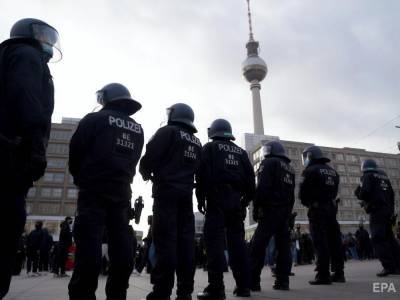 Полиция Германии провела рейд в деле нелегальных работников. Среди них были женщины украинцы