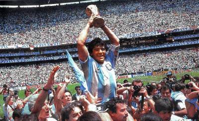 Прощай, легенда: 5 фактов о великом футболисте Диего Марадоне