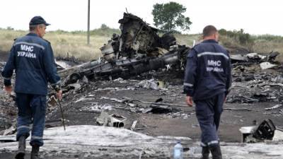 Антипов: стекло кабины пилотов рейса MH17 показало, что скрывало следствие