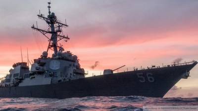 Жители ФРГ назвали провокацией вторжение эсминца США в российские воды
