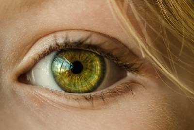 Ученые нашли связь между болезнями и цветом глаз человека