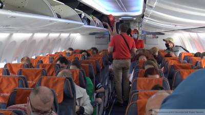 Рейс в КНР отменен из-за идентичных тестов на COVID-19 у 190 пассажиров