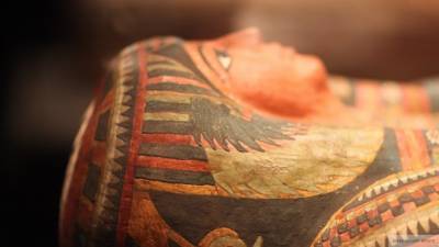 Американские египтологи нашли внутри мумии амулет для "духовной защиты"