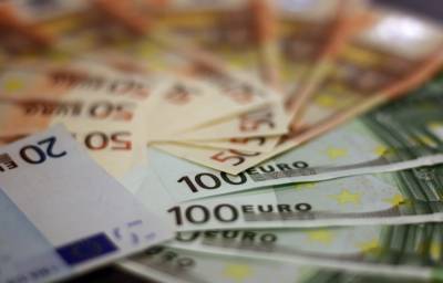 Курс валют на 26 ноября: евро стремительно дорожает, доллар – несущественно