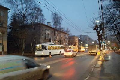 На улице Горького в Рязани произошел обрыв контактной сети