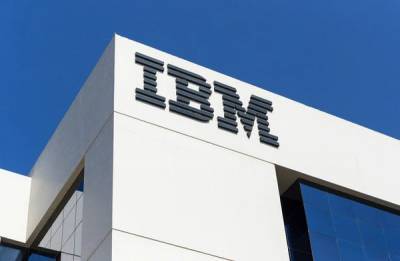 IBM выгонит на улицу 10 тысяч человек на фоне раскола