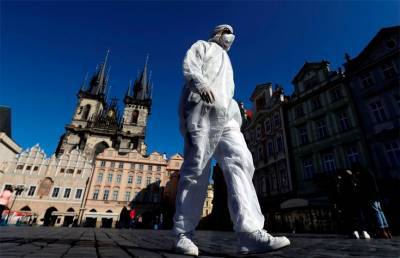 Власти Чехии проведут всеобщее тестирование на коронавирус
