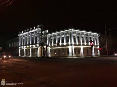В Шадринске появилась ночная архитектурная подсветка зданий