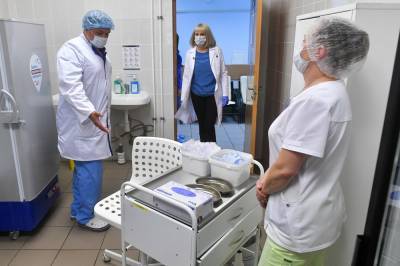 Минздрав: лечение от COVID-19 проходят более 1 миллиона россиян