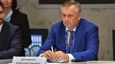 Дрозденко инициировал запрет на новогодние корпоративы в 47-м регионе