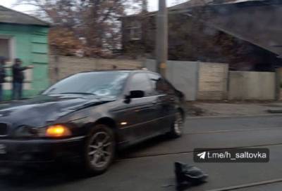 В Харькове БМВ на скорости наехал на женщину