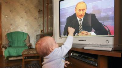 Кремль назвал "малоубедительным" материал о внебрачной дочери Путина