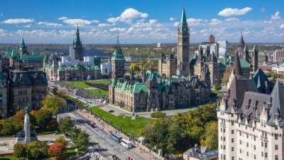 В Канаде раздают по 100 долларов туристам, которые должны посетить Оттаву: на каких условиях