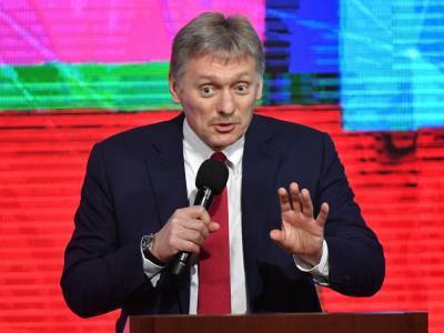 Песков назвал расследование о внебрачной дочери Путина "провокационной желтизной"