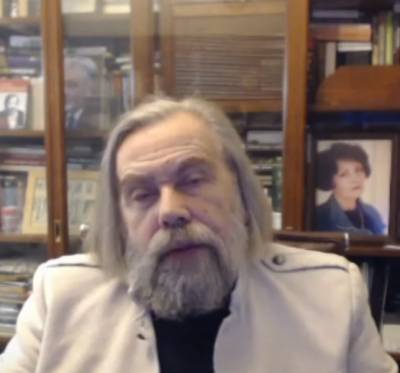 Политолог Михаил Погребинский считает, что отставка Зеленского станет лучшим подарком для украинцев