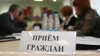 Создание отраслевой лаборатории и поддержка инноваций - Шумилин провел прием граждан в Витебске
