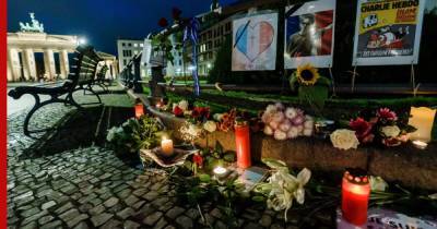 Во Франции предъявили обвинения в убийстве учителя еще четырем школьникам