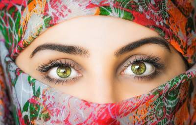 Ученые выявили связь между болезнями и цветом глаз