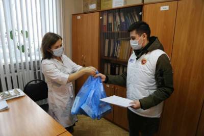 Лекарства для диабетиков доставляют в Татарстане волонтеры «Единой России»