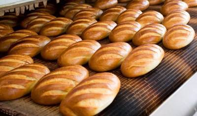 Песков усомнился в связи роста продаж хлеба со спадом доходов россиян