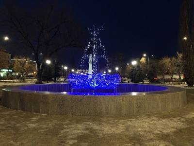 В Шадринске фонтан, из-за которого в город приезжало НТВ, сделали светодиодным