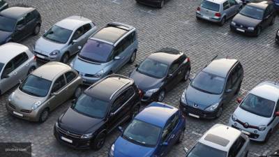 Эксперты призывают власти Британии увеличить размеры парковочных мест