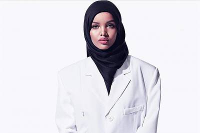 Модель в хиджабе Халима Аден уходит с подиума из-за религиозных убеждений