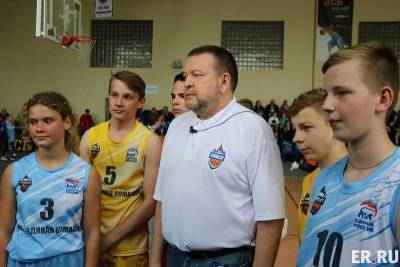 Сергей Фомин: Баскетбольные проекты на Смоленщине должны быть направлены в молодежную среду