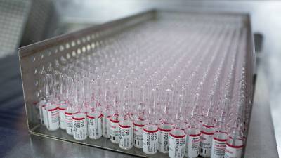 Борьба за рынок: почему на Западе не спешат признавать эффективность российской вакцины от коронавируса «Спутник V»