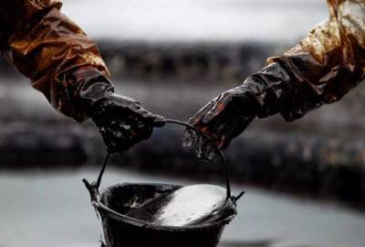 ОПЕК+ может отложить снижение объемов сокращения добычи нефти с 2021 года - ЦБР